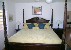Four-post king bedroom