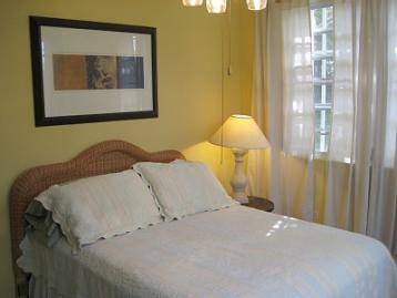 Queen Size Bed in Bedroom